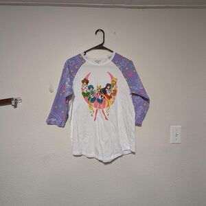 Hot-topic Women's White and Purple T-shirt